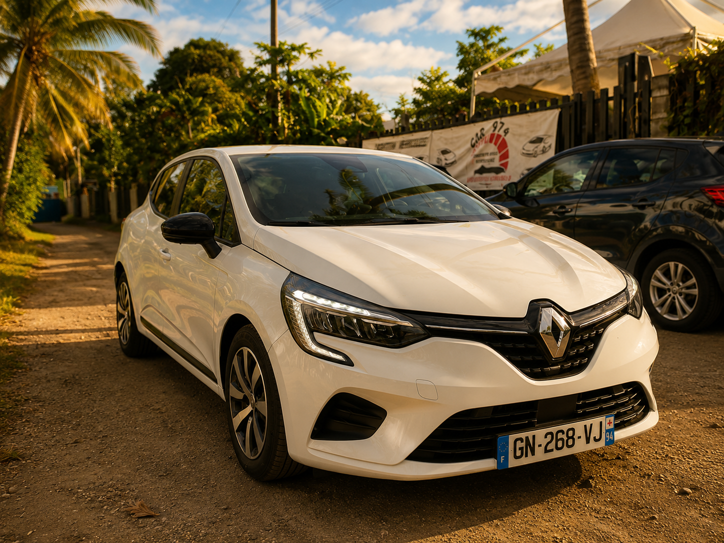 RENAULT  CLIO V à louer à SAINTE MARIE
